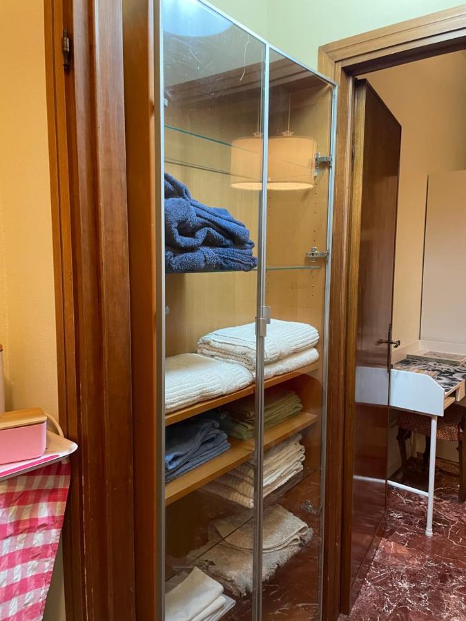 Claudia Nel Cuore Di Forte Dei Marmi Luaran gambar